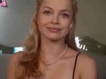 kelly_peachpiee on Chaturbate 