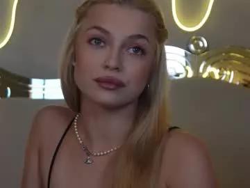 kelly_peachpiee on Chaturbate 