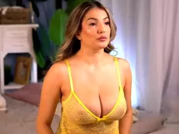 kellymathews on Chaturbate 