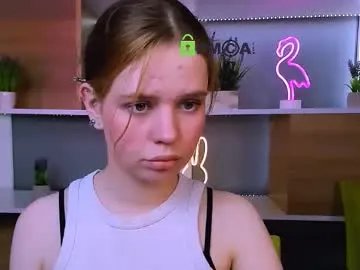 keuli_li — GOAL: breasts in a bra [500 tokens remaining] Welcome to my room! #shy #cute #nonude #18 #new