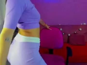 kymgiraldo8 — #latina #bigass #glasses #teen #pussyhairy