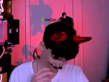 Chaturbate laura_sween  is Freechat  laura_sween — Heeyyy! :) ** EXAMPLE ** #joi #horny #talk #nature #bondage