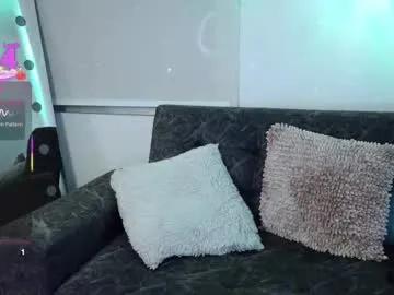 lia_tinez on Chaturbate