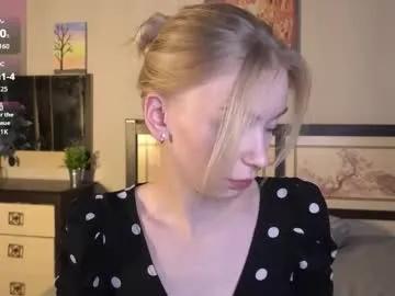 lidiaklemencic — Bite my lips  #shy #18 #teen #new #skinny [9 tokens remaining]