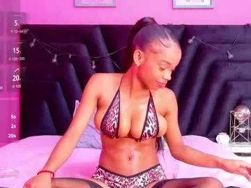 littleebonymommy on Chaturbate 