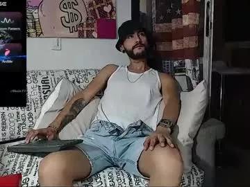 lobocruzhair1 on Chaturbate 