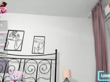 lollavibes on Chaturbate 