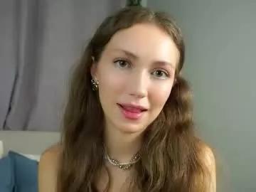 loriamarzinske — Be my king in the room for 3333TK^^ Its my fifth day here Goal:Contact eyes close cam<3 #teen #18 #new #shy #natural [0 tokens remaining]