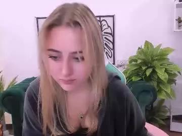 lulu___moon — Do my first day better! #new #young #blonde #cute #nonude [109 tokens remaining]