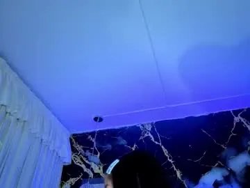 luna_star23 on Chaturbate