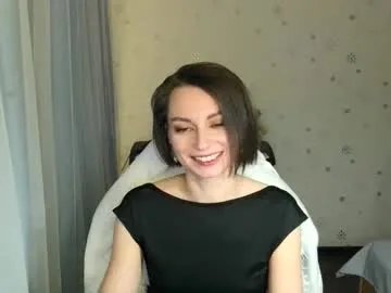 lunaa_bluee on Chaturbate