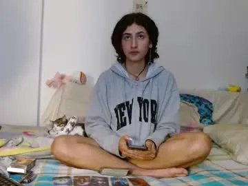 malitamuymal22 on Chaturbate