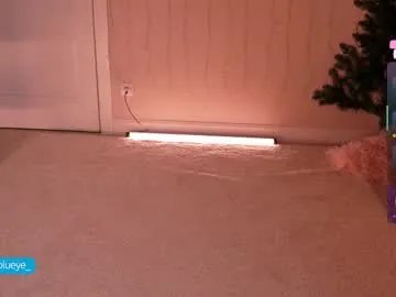 miablueye on Chaturbate