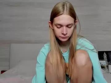 molly_hunt — i love your vibrations - Multi-Goal :  On a new trip #lovense #teen #skinny #flexible #piercing