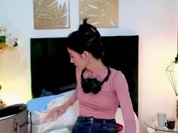 ninacavallli on Chaturbate 