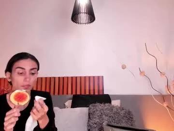 ninacavallli on Chaturbate 