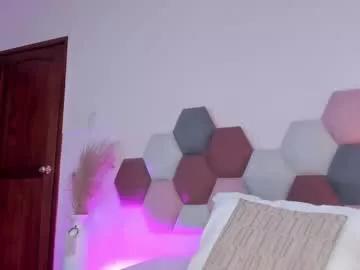 ninacavallli on Chaturbate 