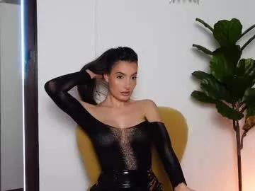 ninacrystal on Chaturbate 