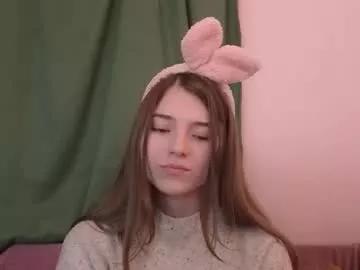 pamilarakestraw — hello cb  im daniella ^^ goal: body tour  #shy #brunette #feet #young #new [264 tokens remaining]