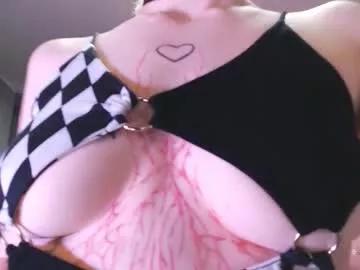 piginnya on Chaturbate 