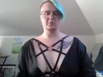 queerlyjaz on Chaturbate 