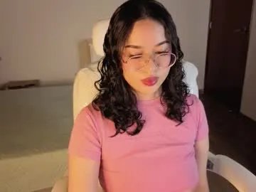renaxi_smith on Chaturbate