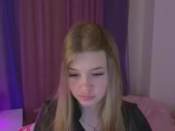 riinaaa on Chaturbate 