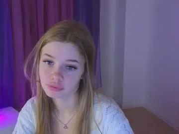 riinaaa on Chaturbate 