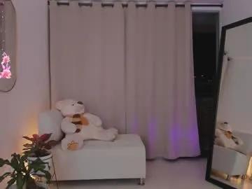 roxie_gates on Chaturbate