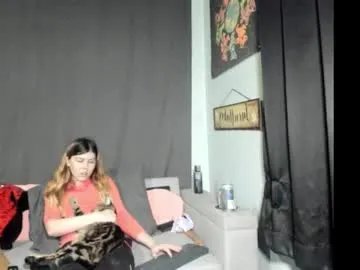 roxihazeleyes — typing for convo will unmute for play  i only want conversationalists and paying customers  #dildo #toys #horny #squirting #come play with me;) [1490 tokens remaining]