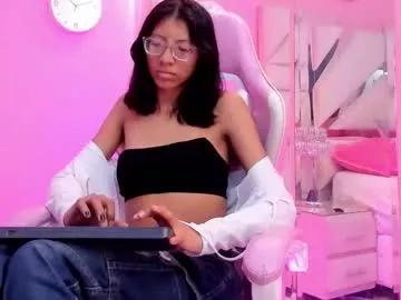 sara_naomi on Chaturbate