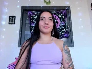 saucy_zaren on Chaturbate