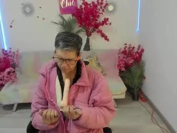 selena_ferreira —  Beautiful mature with huge breasts Thursday of pleasure - Multi Goal:  -- aceite sobre mis grandes tetas y follar el dildo con ellas [197 tokens left] #bigboobs #mature #blowjob #milf #hairy