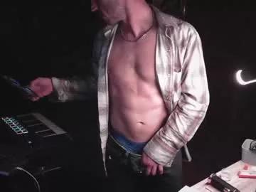 straightishd on Chaturbate