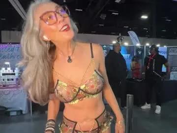 sunnie_dayz — [3328 tokens to goal] -- At Goal: DOMI Play Each Goal [every 3333 tokens] -- It's Sunnie Time  Streaming at the Calgary Taboo Show #mature #milf #hairy #blowjob #taboocalgary