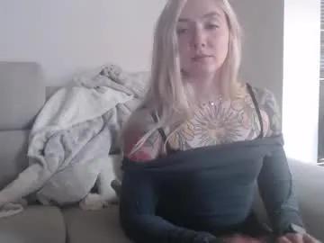 tattoobbgirl on Chaturbate 