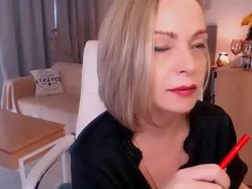 tilly_eliot on Chaturbate