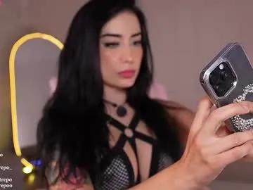 vanessa_sexxy — GOAL: FINGERING [21 tokens remaining] Welcome to my room! #lovense #cum #bigboobs #lovense #squirt