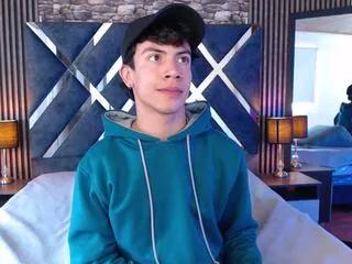 aaron_blink_james_oclock on Flirt4Free 