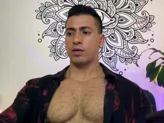 aaron_strong on Flirt4Free 