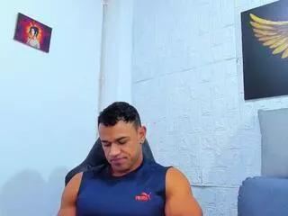 aaron_velour on Flirt4Free 