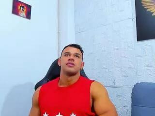 aaron_velour on Flirt4Free 