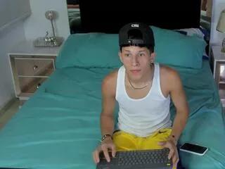 adam_saenz on Flirt4Free 