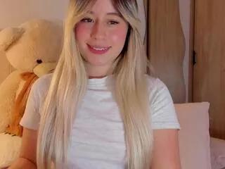 amy_blondes on Flirt4Free