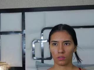 annie_gills on Flirt4Free 