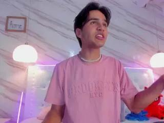 attlas_moon on Flirt4Free 