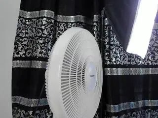 caroline_fire on Flirt4Free