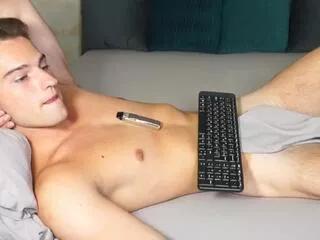 danny_davies on Flirt4Free 