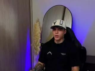 derek_valentino on Flirt4Free 