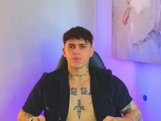 derek_valentino on Flirt4Free 